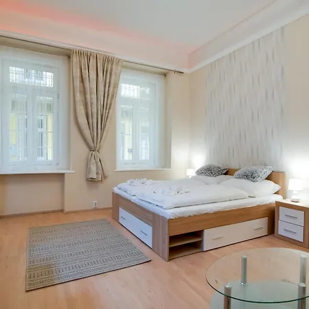 Apartman Free Parking Zichy Flat In The Center