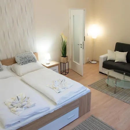 Free Parking Zichy Flat In The Center Budapest